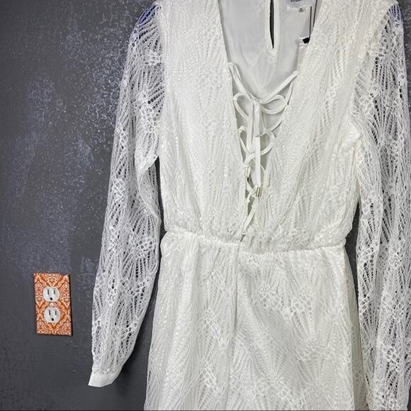 Sugar + Lips lace up lace long sleeve romper - Picture 7 of 12